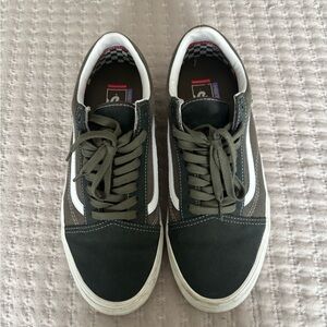 Men's Green and White Sneakers